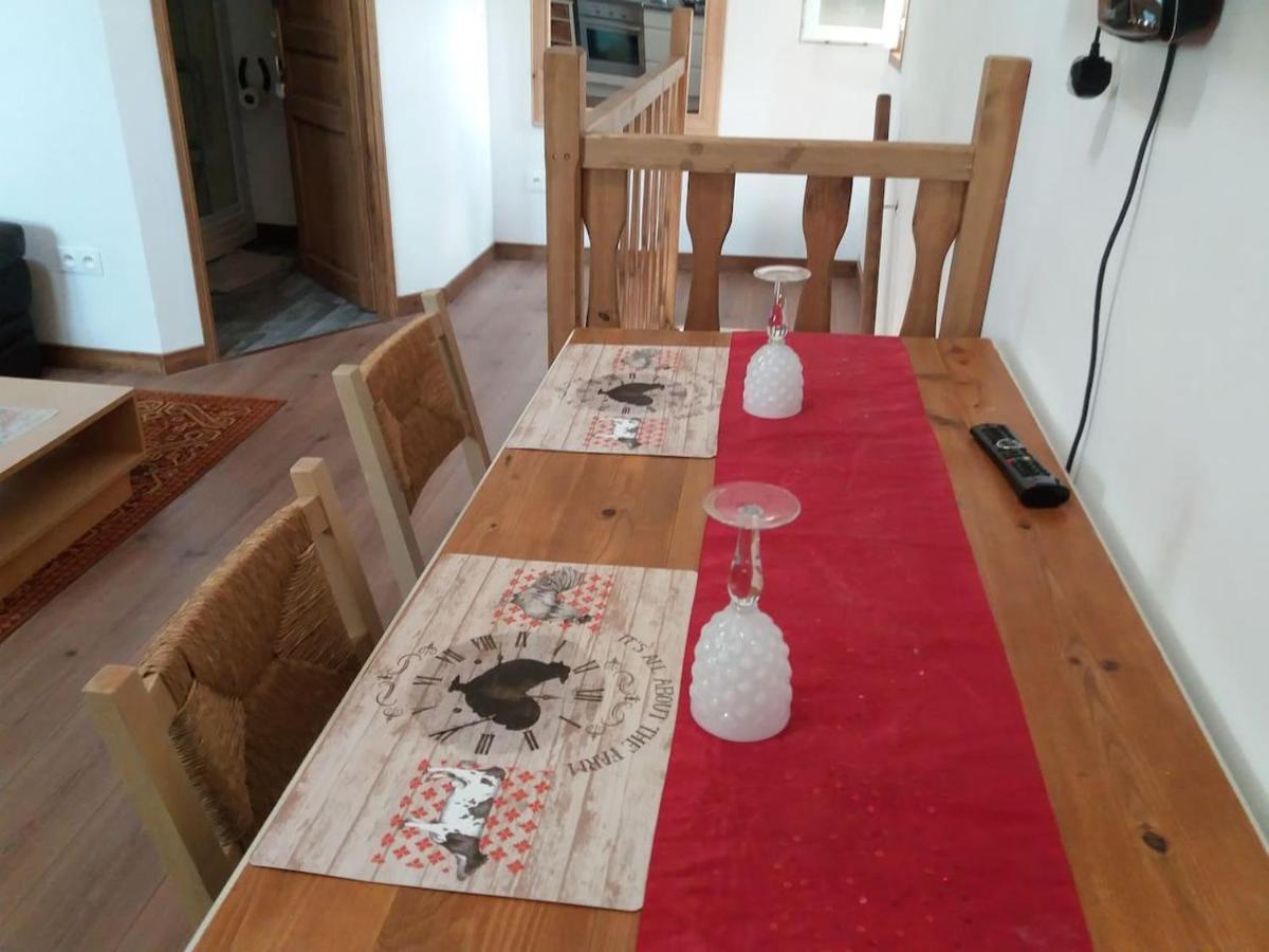 Mortain-Bocage - 2-Bed Wisteria Cottage - Sleeps 4 Notre-Dame-du-Touchet Екстериор снимка